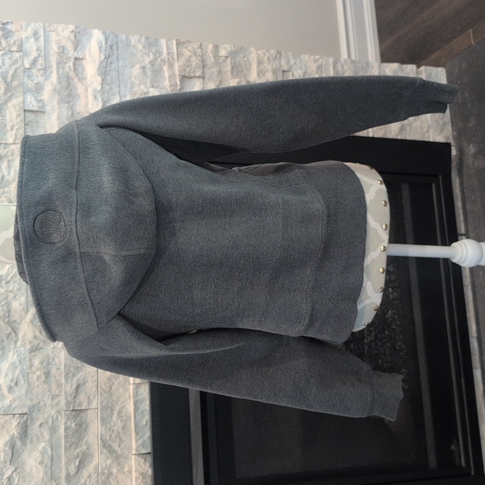 Lululemon Vintage Grey With Inner floral Pattern Scuba Hoodie - Picture 3 of 10